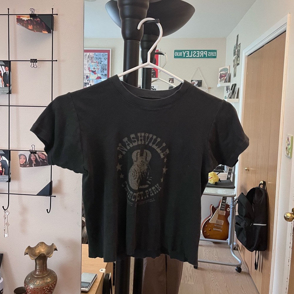 Brandy Melville Graphic Baby Tee